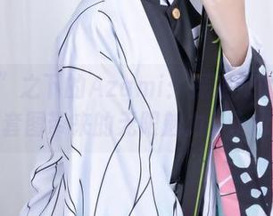 “透明”之下的Azami：探索她的原图与套图带来的无限魅力！.txt