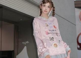 CANDY糖果画报 – 深入探秘王诗琪浴室原图，套图中展现的多种迷人姿态.txt