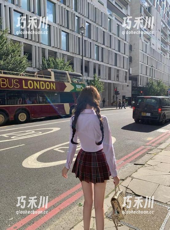 Feilin嗲囡囡 - 就是阿朱啊的皮衣摄影魅力：分享精美原图，为你解锁新灵感.txt