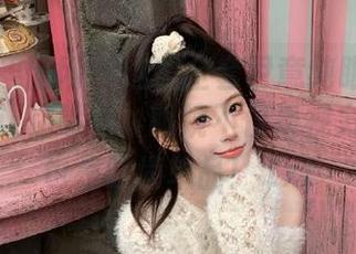 GIRLT果团网 – 这组全套尹意纯眼镜原图，绝对让你明白，眼镜不仅是视力工具，也是时尚单品！.txt