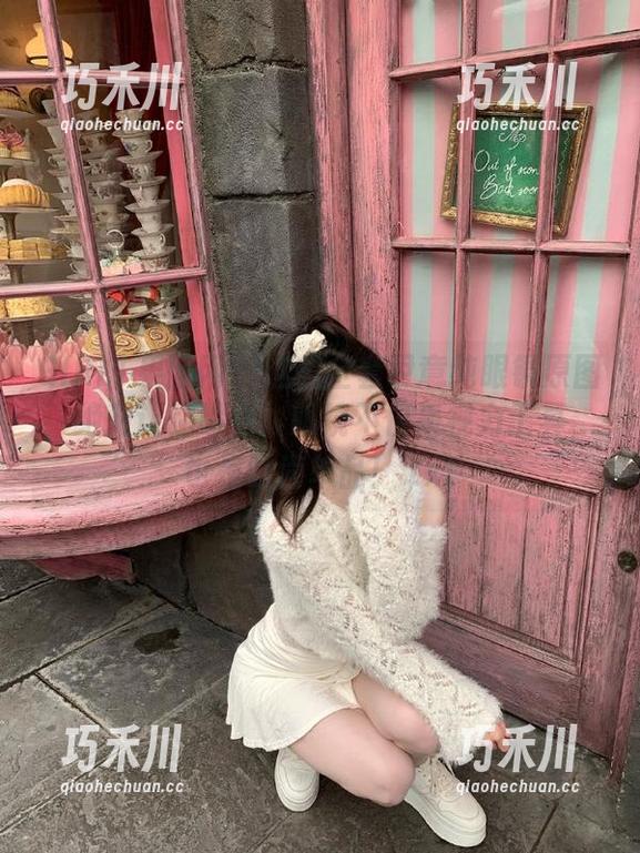 GIRLT果团网 - 这组全套尹意纯眼镜原图，绝对让你明白，眼镜不仅是视力工具，也是时尚单品！.txt