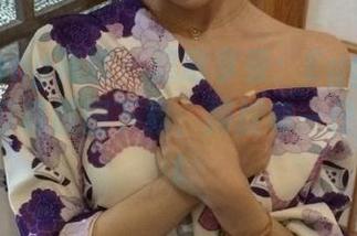 HuaYang花漾 – 恣意享受:Egg_尤妮丝棉袜写真原图下载,捕捉每一份优雅.txt
