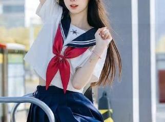 IMiss爱蜜社 – 高清图册集：小丽莎萌萌哒红裙系列，展现她在镜头前的无限风情与魅力.txt
