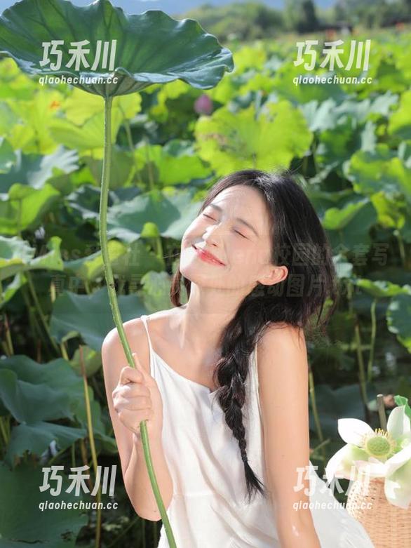 IMiss爱蜜社 - 在莉娜lena校园的全套写真中，找寻心灵深处的感动图片.txt