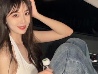 MFStar模范学院 – 当Betty林子欣穿上猩红内衣蕾丝吊袜,写真美图中不仅有美,还有我对自我的调侃与反思。.txt