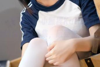 MiStar魅妍社 – 小狐狸Kathryn厨娘：分享她的独特作品集，感受生活的美好.txt