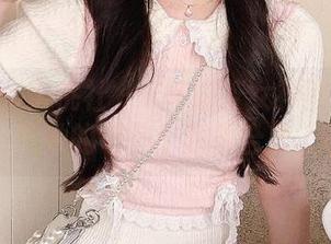 MiiTao蜜桃社 – E杯奶茶女神图包:倾心于她的每一个瞬间合集.txt