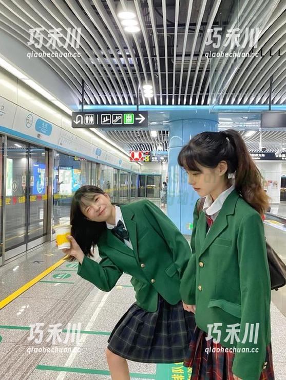 快来牛仔美臀图库下载MissWarmJ的绝世诱惑，心动不如行动！.txt