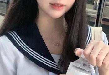夏日气息浓郁的Mozzi(모찌)美图分享，邀你共赏阳光与青春的交融.txt