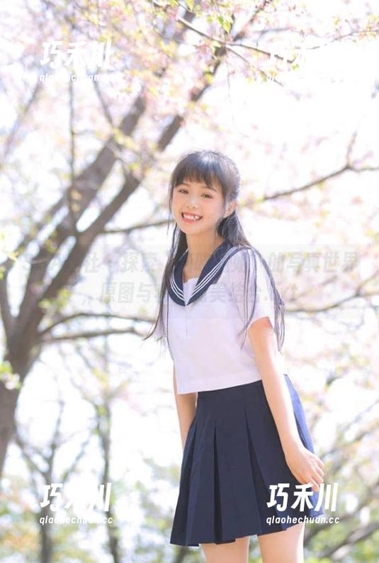 SSA丝社 - 探索“晓晓姐姐”的写真世界，原图与套图完美结合.txt