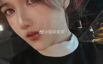暗黑护士的私拍合集：Sakiiii翎柒为你展现另一种美.txt