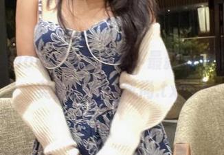 SayoMomo短裤写真，最新风潮打造完美假日度假风尚.txt