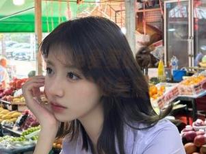 绽放魅力：Seele麦麦的私房女神写真作品，你无法错过的美丽瞬间！.txt