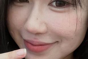 Tina很妖孽呀私拍修女的秘密：一组超乎想象的美丽套图.txt