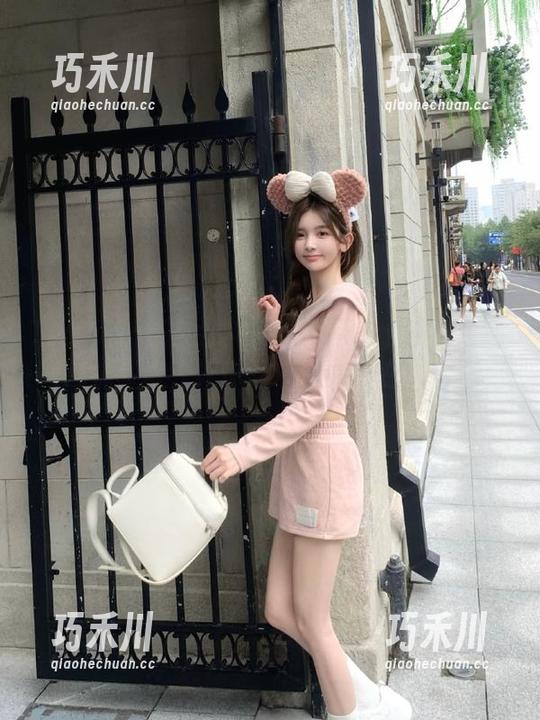 TouTiao头条女神-刘瑾希 TouTiao头条女神 - 原图精选:刘瑾希的棉袜写真,让你的心情瞬间变暖.txt