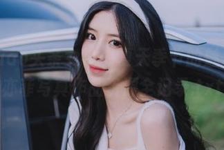 TouTiao头条女神 – 夏天季节的魅力,陈亦菲写真作品资源全记录.txt