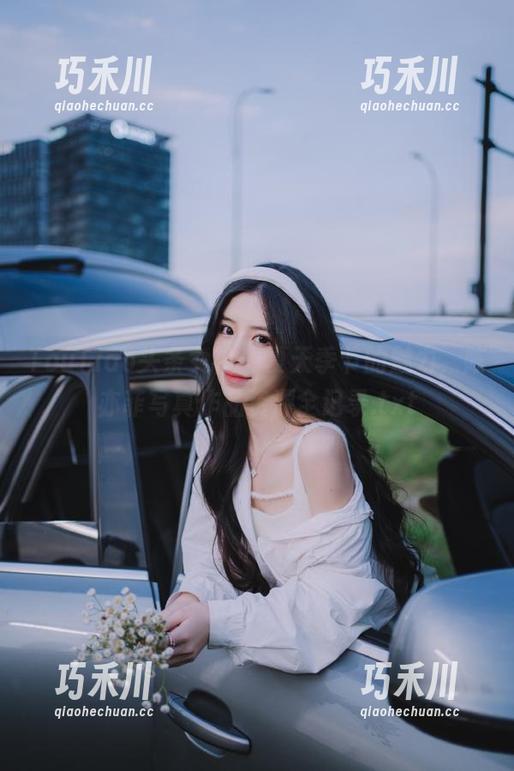 TouTiao头条女神 - 夏天季节的魅力，陈亦菲写真作品资源全记录.txt