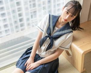 UGirls尤果网 – “尤娜娜夏天”精致原图，捕捉夏季瞬间的甜美与清新.txt