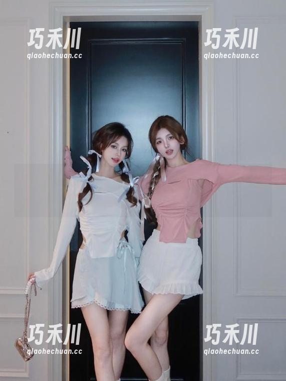 UGirls尤果网 - 最新写真特辑：探索张馨彤在天台下的灵秀风华.txt