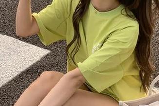 UGirls尤果网 – 免费分享曲铭瑄圣诞图册,捕捉这个节日的每一份惊喜与美好。.txt