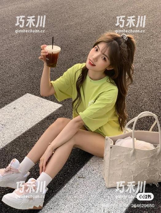 UGirls尤果网-曲铭瑄 UGirls尤果网 - 免费分享曲铭瑄圣诞图册,捕捉这个节日的每一份惊喜与美好。.txt