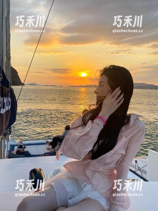 UGirls尤果网 - 欣杨Kitty与灰丝：不可思议的摄影之旅原图作品集欣赏.txt