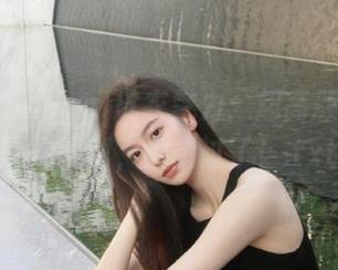 探秘Vinnegal皮衣魅力：超高颜值套图等你下载，别错过了！.txt