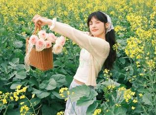 XINGYAN星颜社 – 丽质与美味并存,liyiyi的私房美图展现厨娘的独特才华.txt