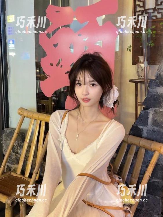 XINGYAN星颜社 - 执着于短裙的唐思琪：她的写真图册让人目不暇接.txt