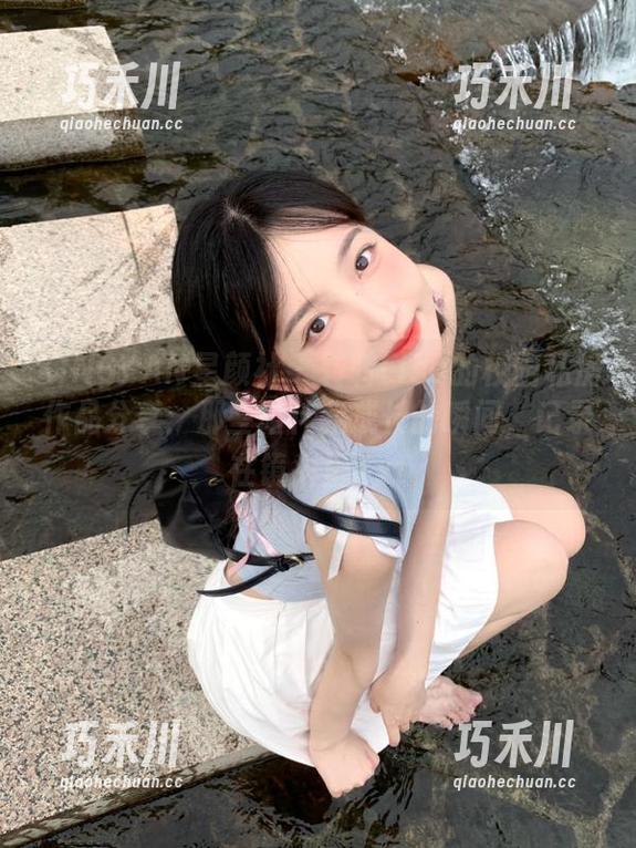 XINGYAN星颜社 - 转转Lisa的校园私房作品分享：那些陪伴我成长的瞬间，记录在镜头里.txt