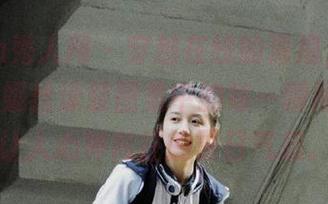 Xiuren秀人网 – 穿越在线的海浪,探寻Egg_尤妮丝泳装图集中的每一瞬间,体验那份让人心神向往的夏日气息。.txt