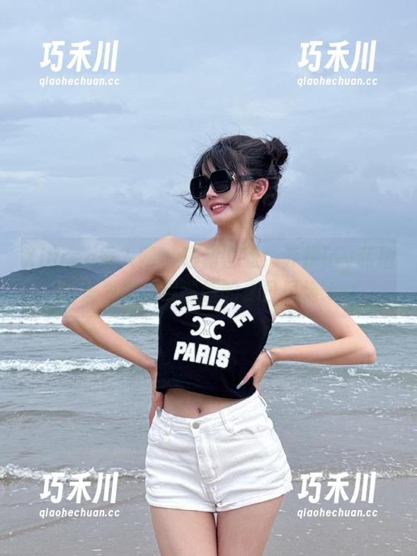 Xiuren秀人网 - 短裙情缘：乔伊joy私拍图集为你展现清新的夏日风情.txt