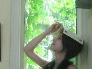 Xiuren秀人网 – 清新可人的南初妹妹，原图揭秘她的比基尼写真大公开.txt