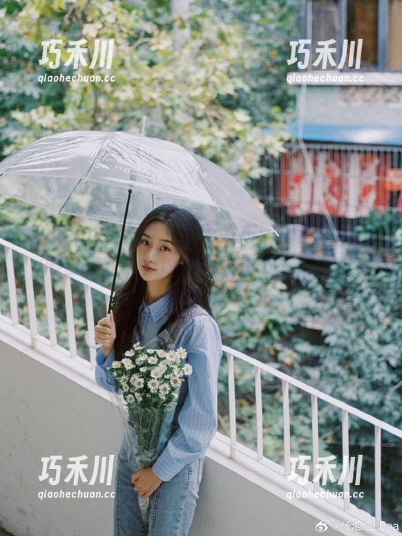 Xiuren秀人网 - 全新发布：周慕汐baby黑白主题写真原图，免费下载尽享视觉盛宴.txt