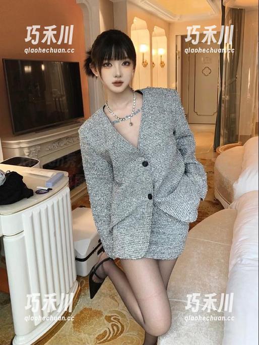 Xiuren秀人网 - 周波儿释放个性魅力，浴缸写真图包分享让人惊喜连连！.txt