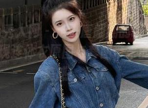 Xiuren秀人网 – 走进唐翩翩的摄影艺术世界，发现连体衣原图与套图带来的灵感与美感！.txt