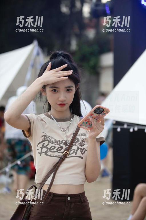 Xiuren秀人网 - 独家揭晓：子纯儿Annie美腿写真合集，完美诠释时尚与性感的无限可能！.txt