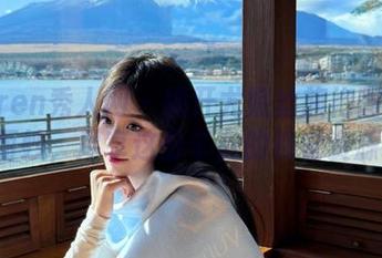 Xiuren秀人网 – 揭开尤妮丝旗袍图集的神秘面纱，尽享这份丰富的视觉资源!.txt