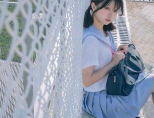 Xiuren秀人网 – 就是阿朱啊的世界：精选秀腿翘臀写真，展现年轻女性的无限风采.txt