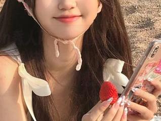 Xiuren秀人网 – 跟随就是阿朱啊的私拍脚步：黑丝袜白衬衫如何勾勒出翘臀的美图超乎你的想象！.txt