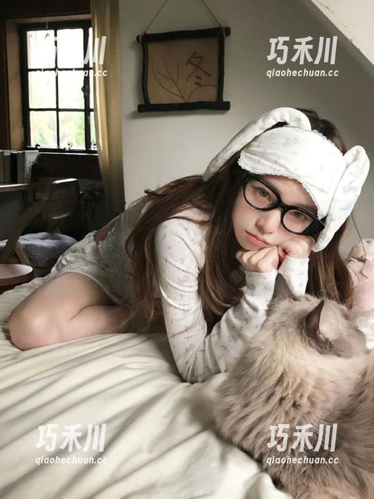Xiuren秀人网 - 徐莉芝Botty和她的白衬衫作品图集：传递自信与美丽的视觉盛宴.txt