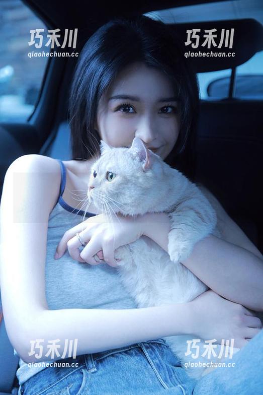 Xiuren秀人网 - 下载李七喜全套女仆写真，体验不同风格的视觉盛宴.txt
