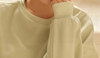 Xiuren秀人网 – 不容错过的最新资源，林文文的裤里丝写真惊艳上线！.txt