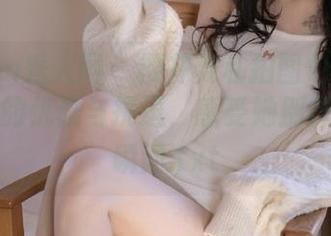 Xiuren秀人网 – 樱井舞私拍图包推荐：裤里丝的优雅与挑逗，感受她别样的魅力瞬间.txt