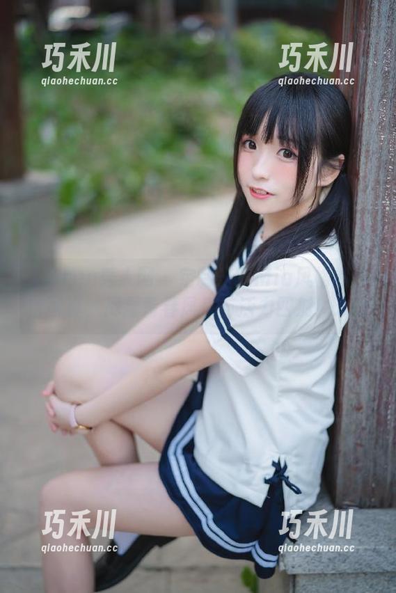 Xiuren秀人网 - 定制米亚Mia风格的夏日写真，尽显青春风采与活力四射！.txt