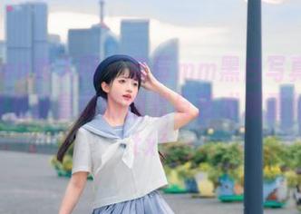 Xiuren秀人网 – 草莓mm黑白写真图库，在这里分享你的幽默与艺术双重体验！.txt