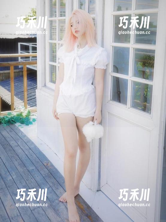 Xiuren秀人网 - 冰冷与火热的碰撞，薇薇酱女仆写真合集爆发无尽诱惑.txt