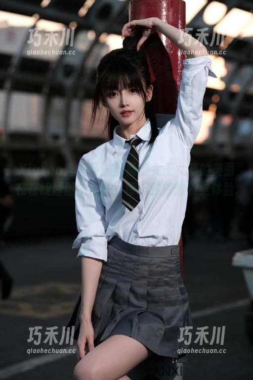 Xiuren秀人网 - 邹晶晶女王女孩的美丽在在线原图中绽放，留下独特的视觉体验.txt