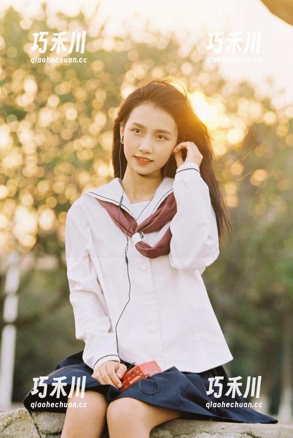 Xiuren秀人网 - 捕捉温暖时光的陆萱萱cecillia天台写真套图，绽放无尽的魅力与活力.txt