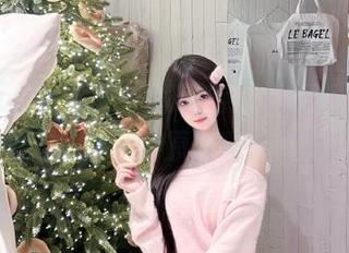 Xiuren秀人网 – 黄歆苑花嫁写真，带你感受无圣光下的原图真实之美.txt